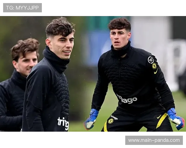 哈弗茨加练肋部前插射门，适应新战术要求