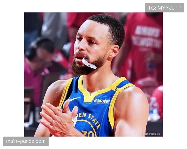 勇士对阵国王第三节：库里单节18分，勇士反超8分