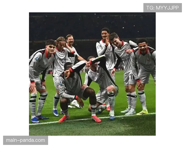 米兰433变阵实验失败，阿莱格里将重拾352阵型体系